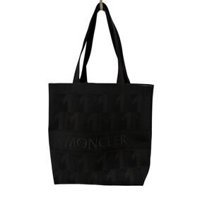 Moncler Large Knit Logo Tote – Runway/Boutique Edition